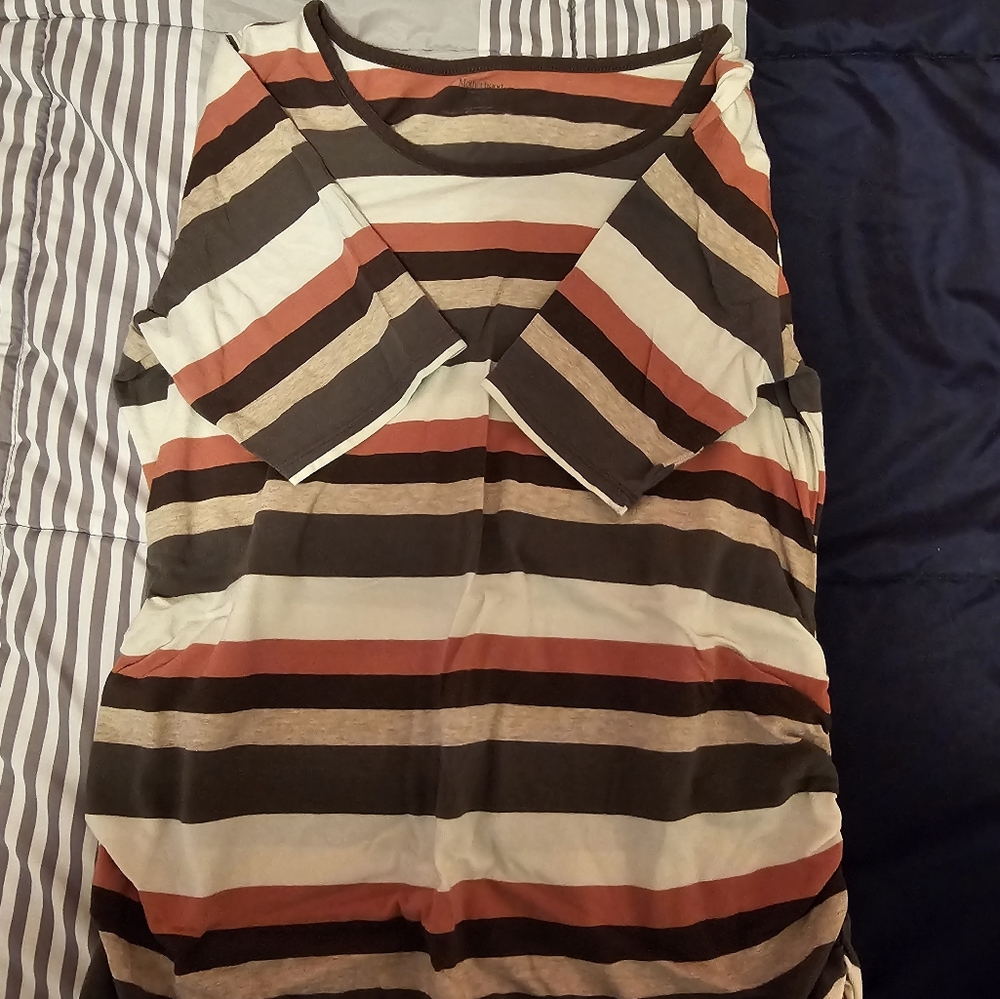 Motherhood short sleeve top